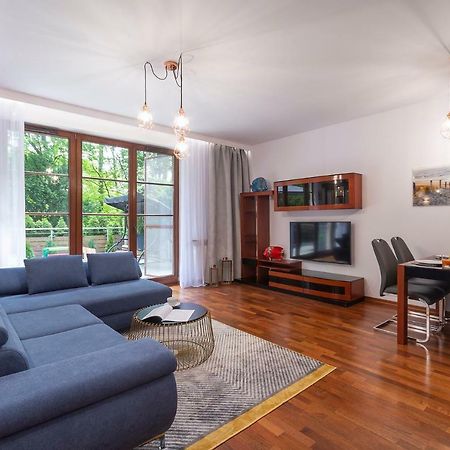 Beachfront Apartment Haga With Free Parking By Noclegi Renters 索波特 外观 照片