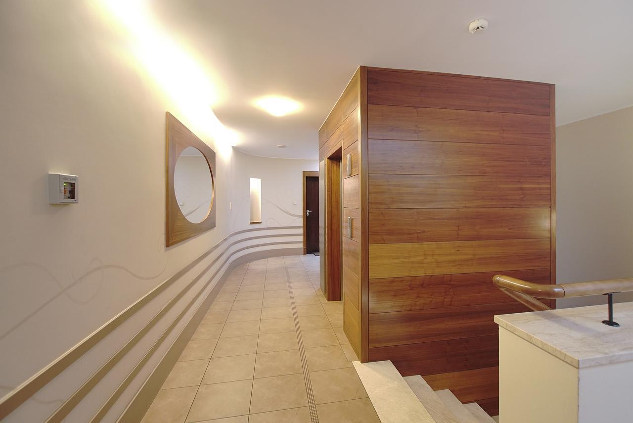 Beachfront Apartment Haga With Free Parking By Noclegi Renters 索波特 外观 照片